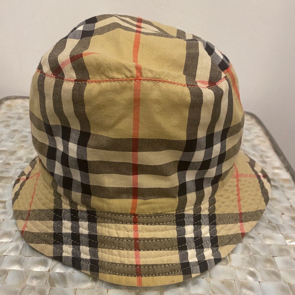 Burberry London Kids Reversible Nova Check Hat